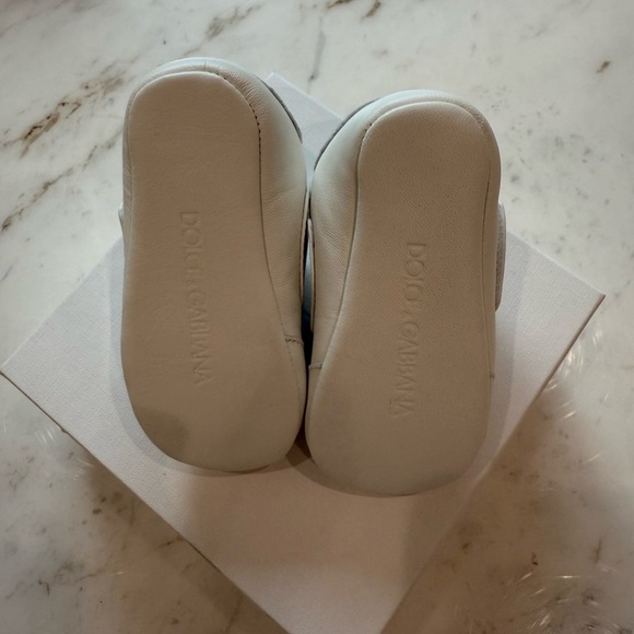 Dolce & Gabbana White Kids Sneakers - Picture 2 of 4